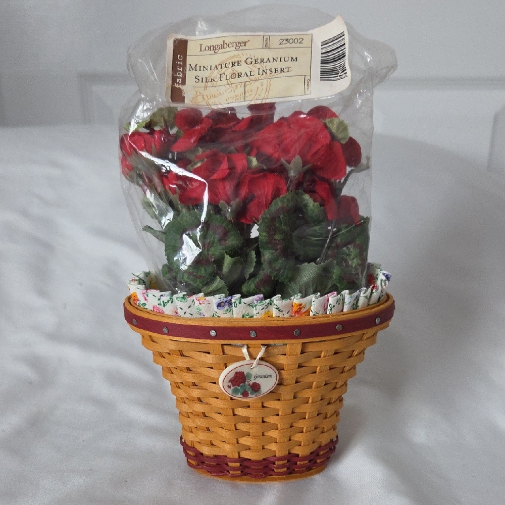 Bonnie Longaberger  Geranium  Woven Basket With Silk Geranium Flowers.